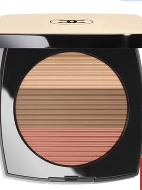 CHANEL LES BEIGES - Healthy Glow Sun-kissed Powder in shade Light Coral